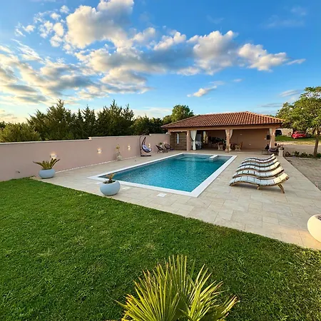 Chiara Apartamento Galovac (Zadar)